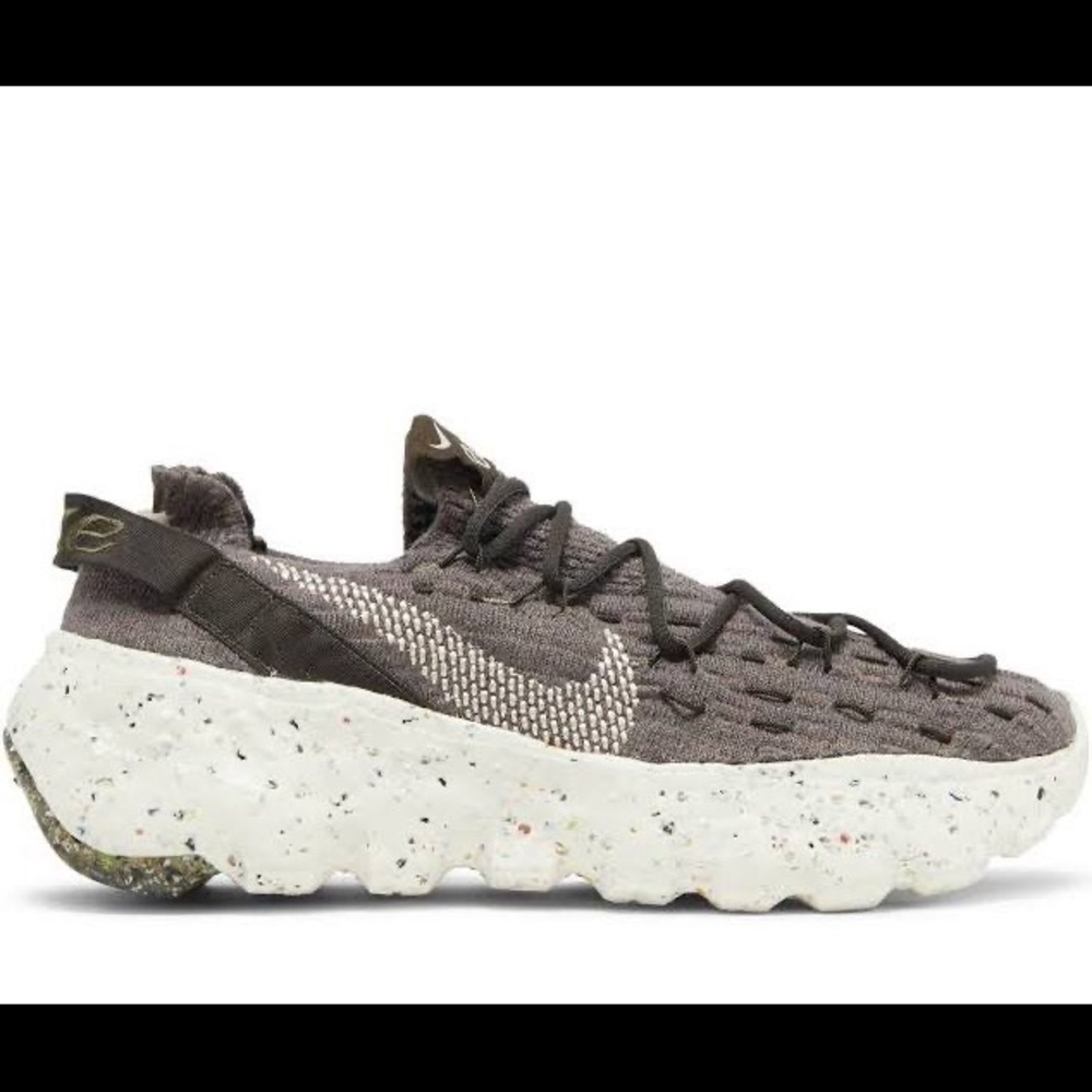 NEW IN BOX Nike Space Hippie 04 Size 9